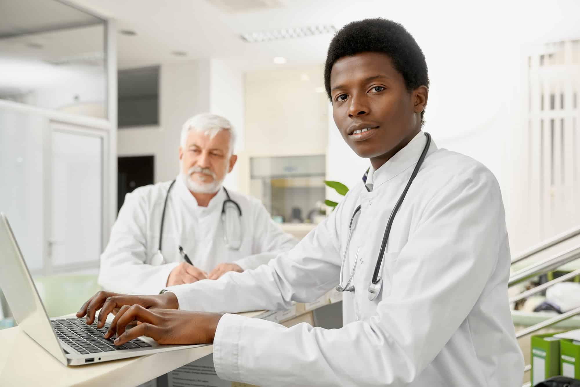 multicultural-doctors-on-reception